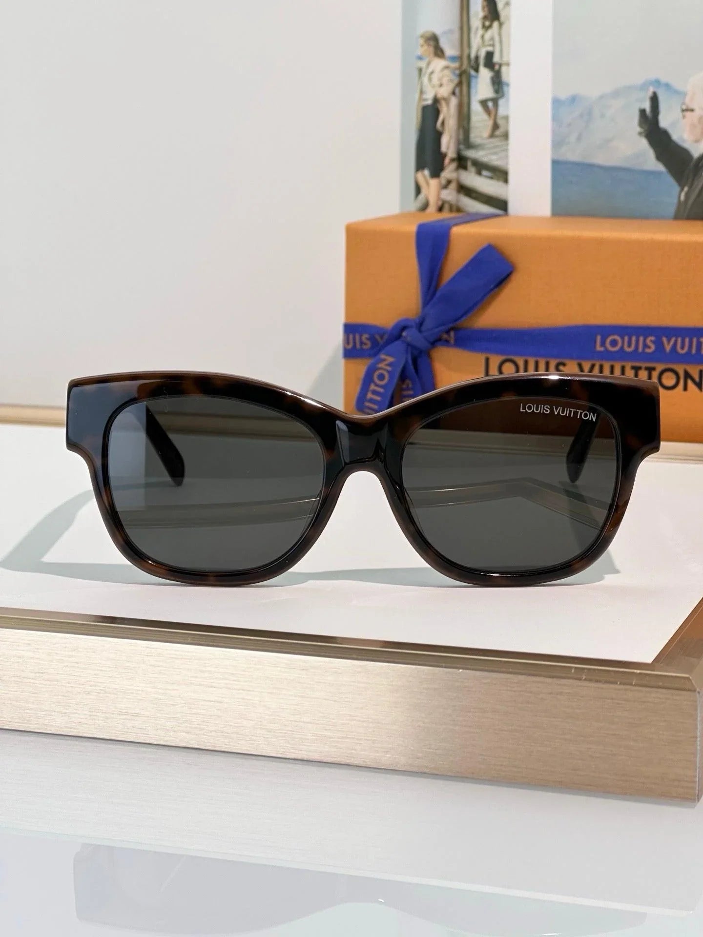 Louis Vuitton Z2645U New LV Line Square Sunglasses ✨