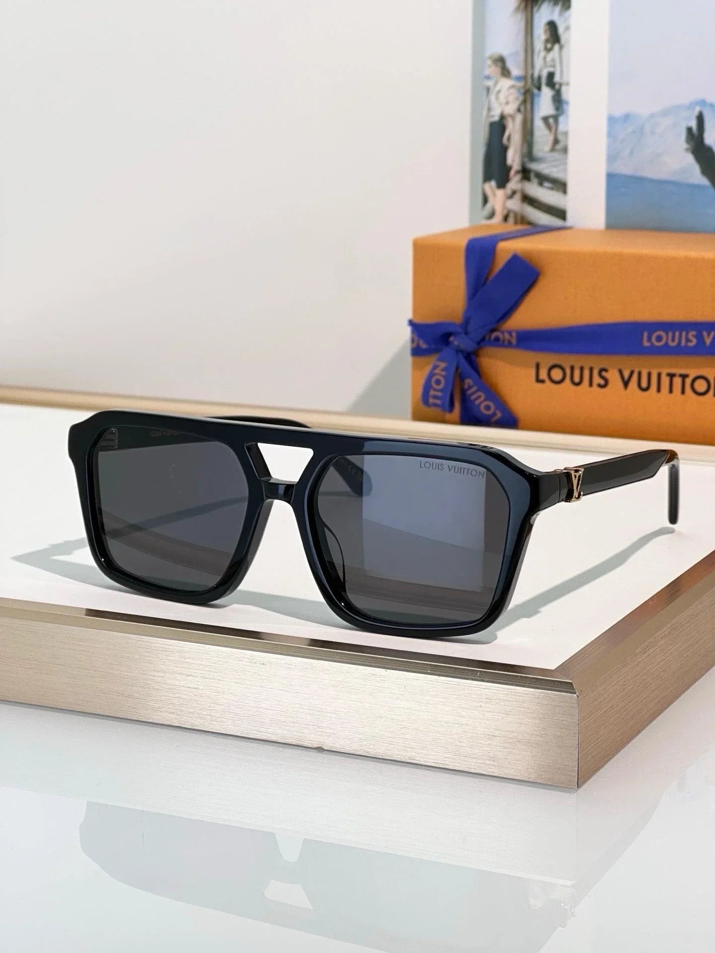 Louis Vuitton Z3120U LV Hit Large Square Sunglasses ✨