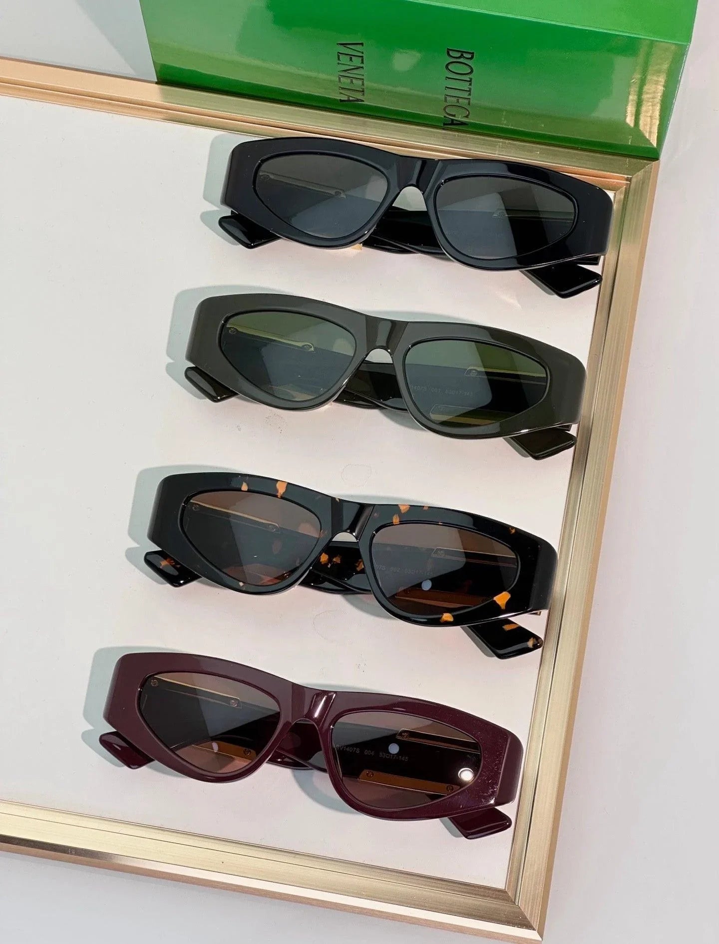 BOTTEGA VENETA BV1407S Unisex Sunglasses💚