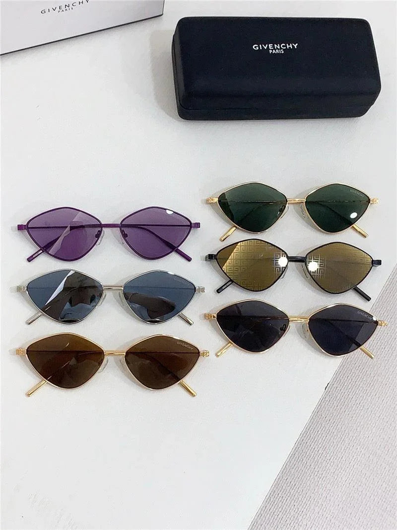 GIVENCHY GV 40040U Sunglasses ✨