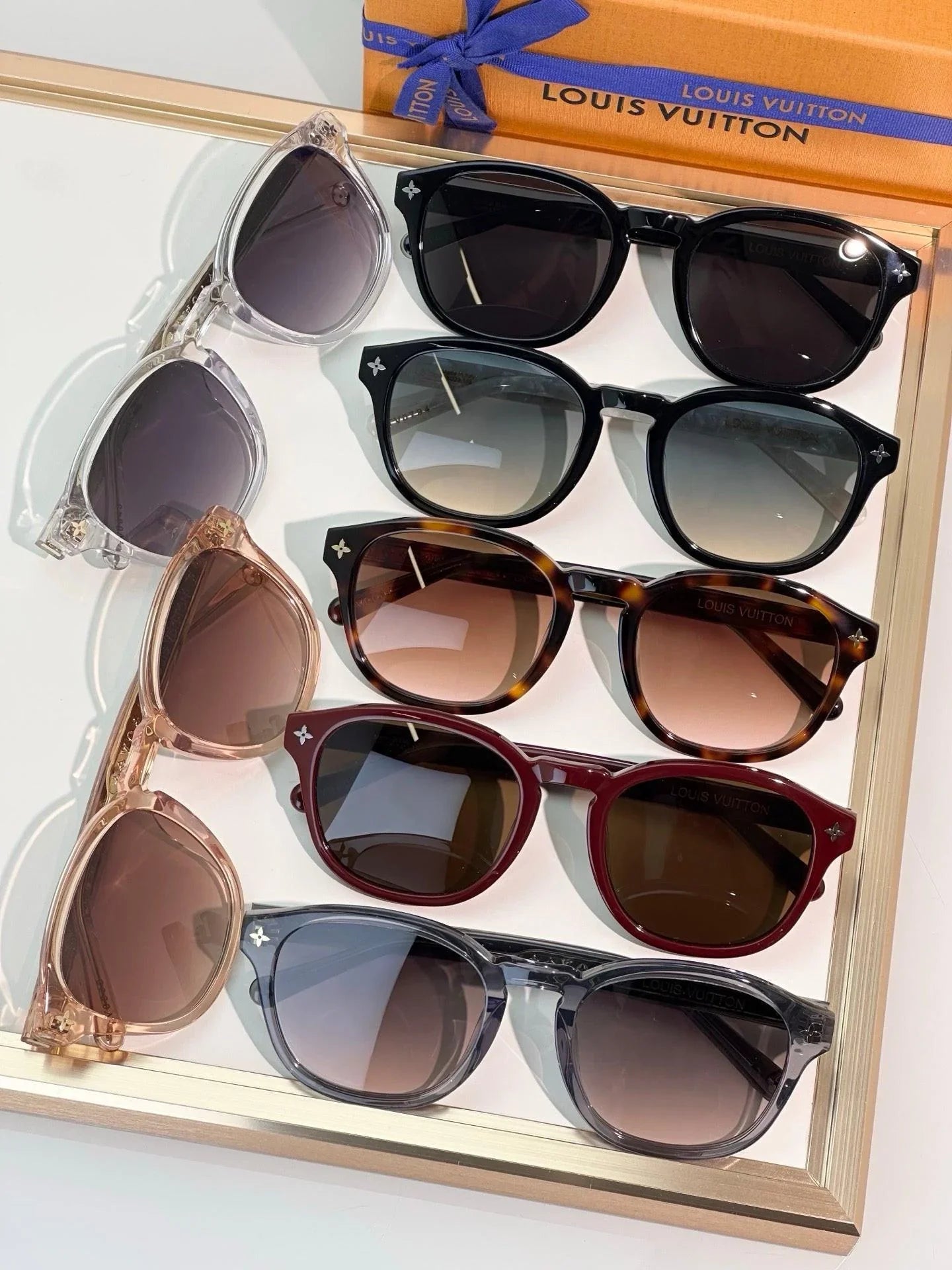 Louis Vuitton Z2809W LV Aura Pantos Sunglasses ✨