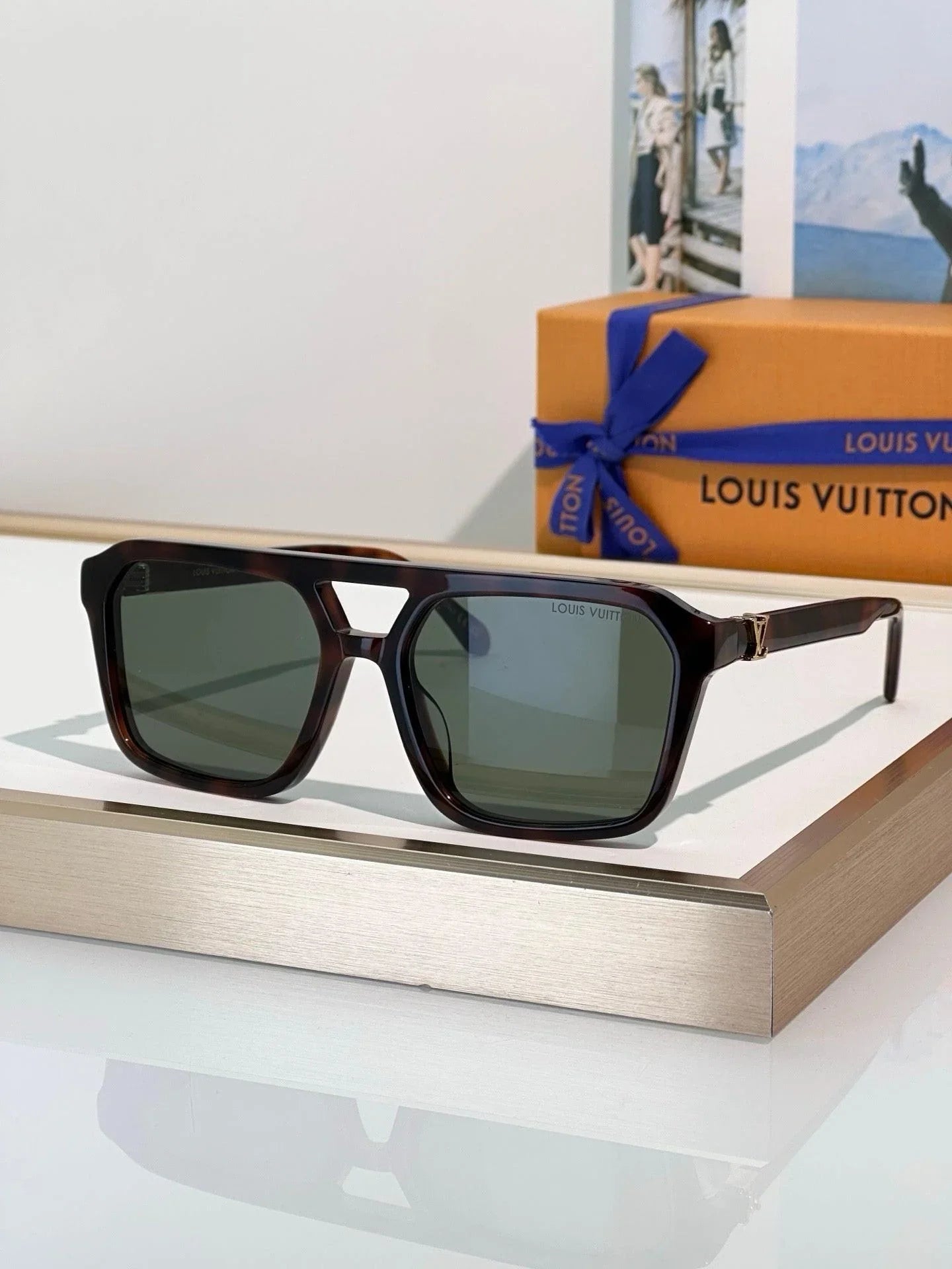 Louis Vuitton Z3120U LV Hit Large Square Sunglasses ✨