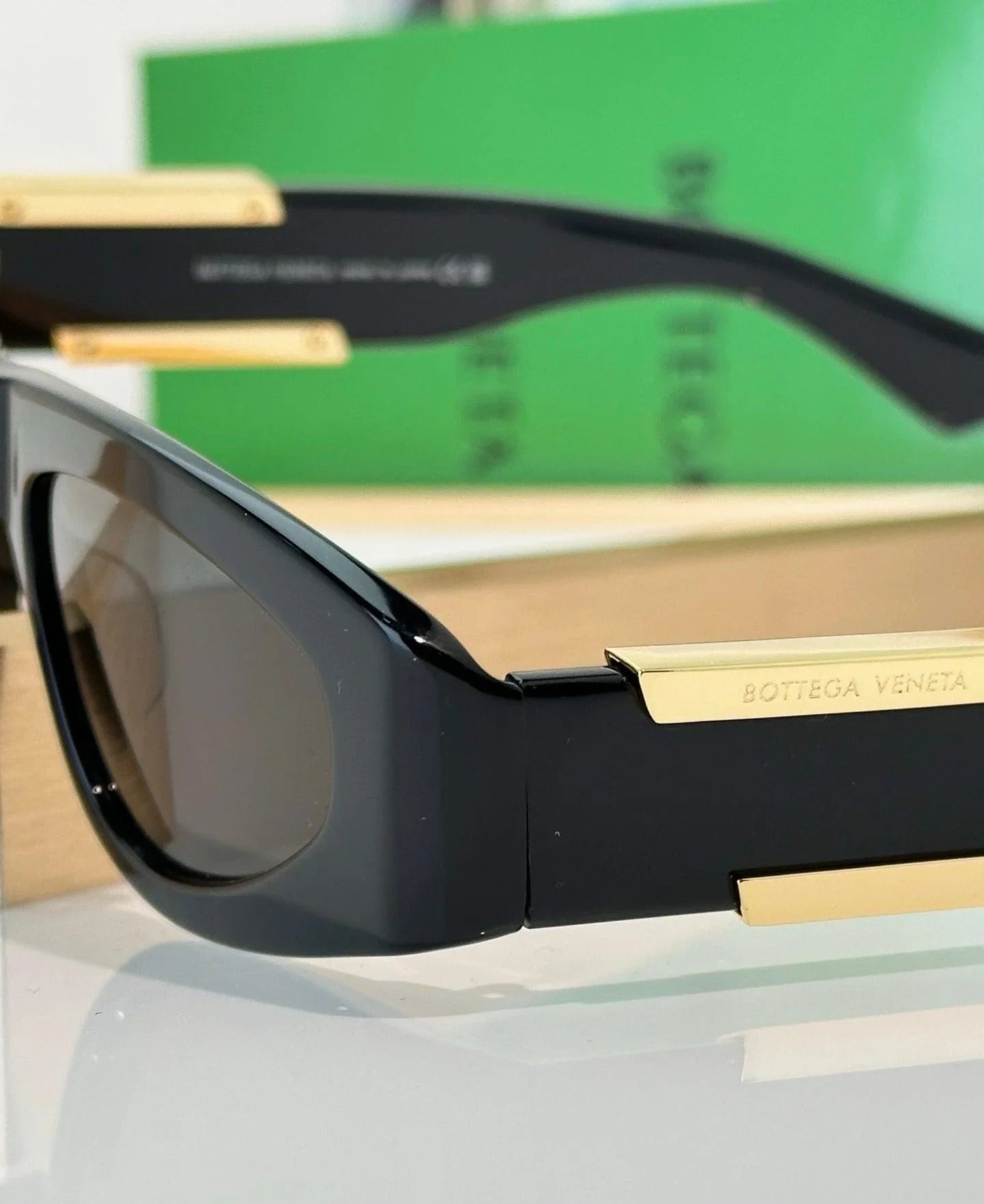 BOTTEGA VENETA BV1407S Unisex Sunglasses💚