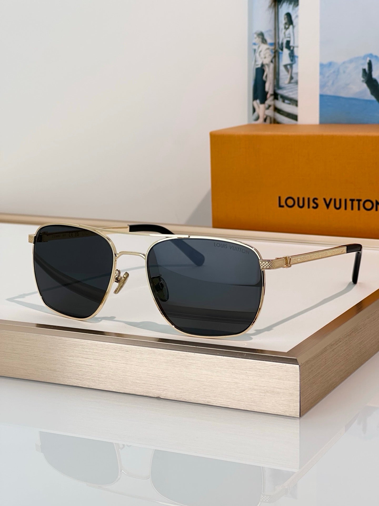 Louis Vuitton Z3388U LV Whisper Squared Sunglasses✨