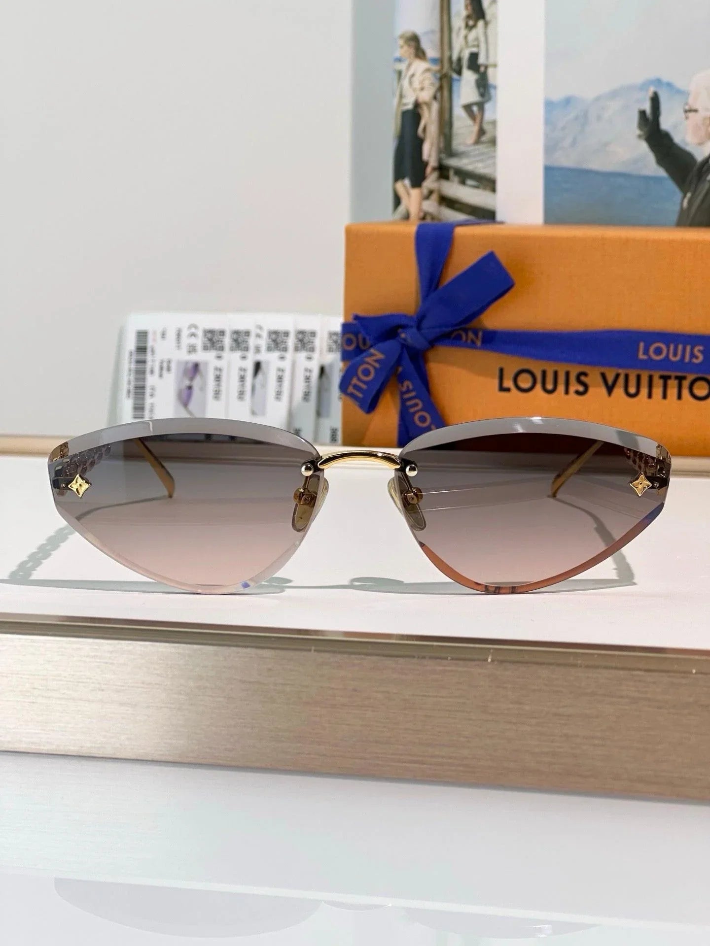 Louis Vuitton Z3015U LV Jewel Low Cat Eye Sunglasses ✨