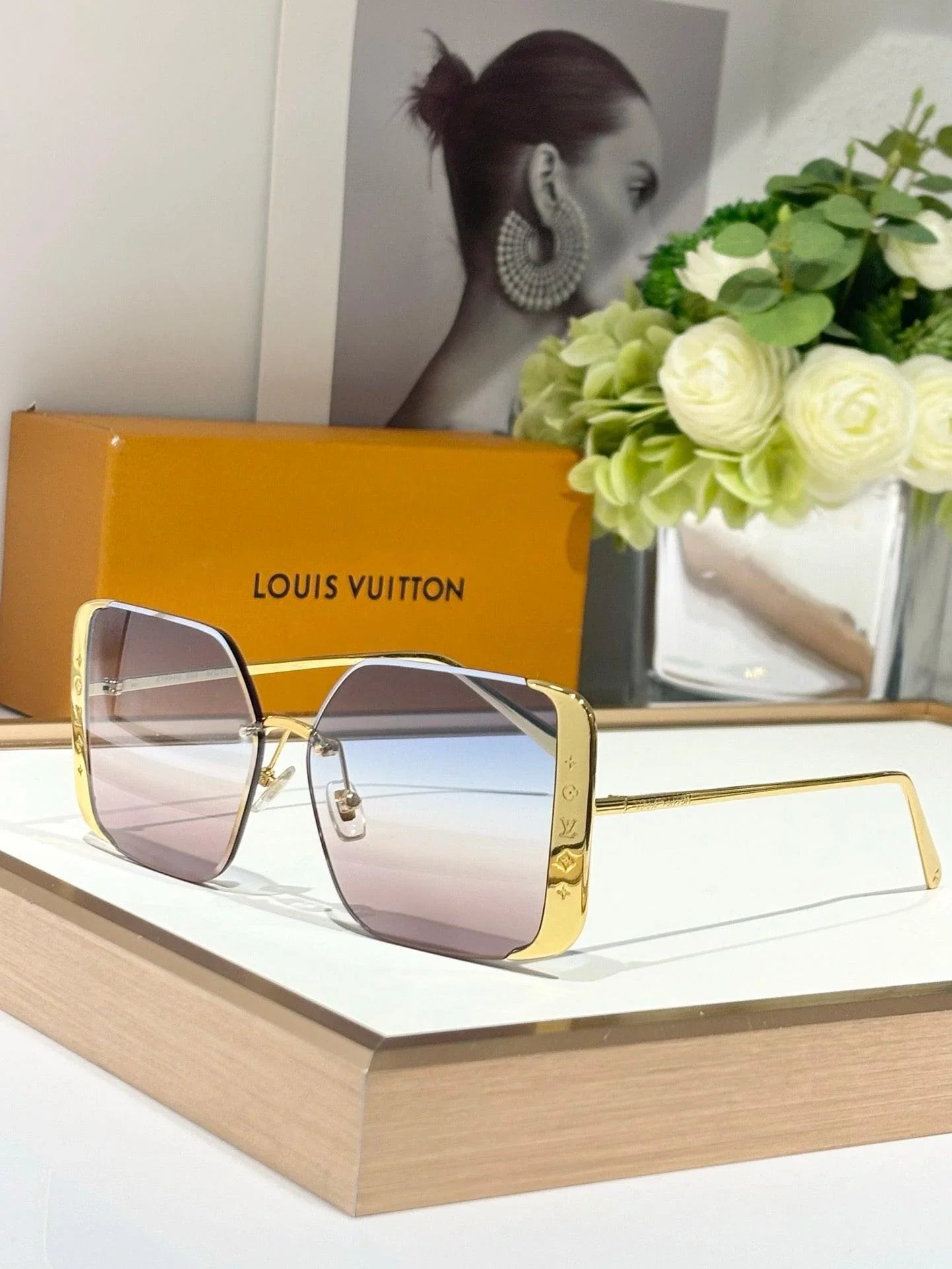 Louis Vuitton Z1994U LV Moon Metal Square Sunglasses Women&