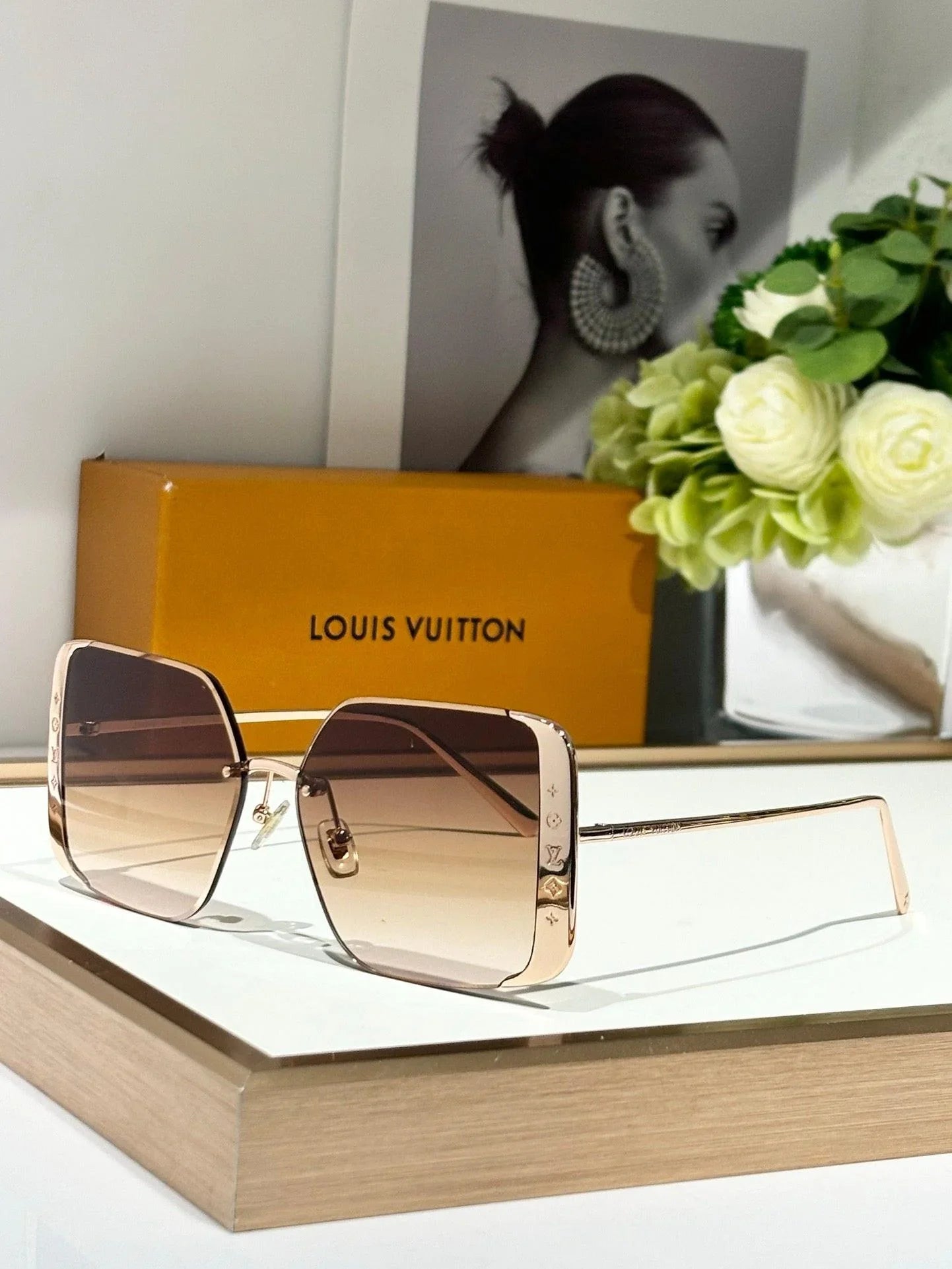 Louis Vuitton Z1994U LV Moon Metal Square Sunglasses Women&