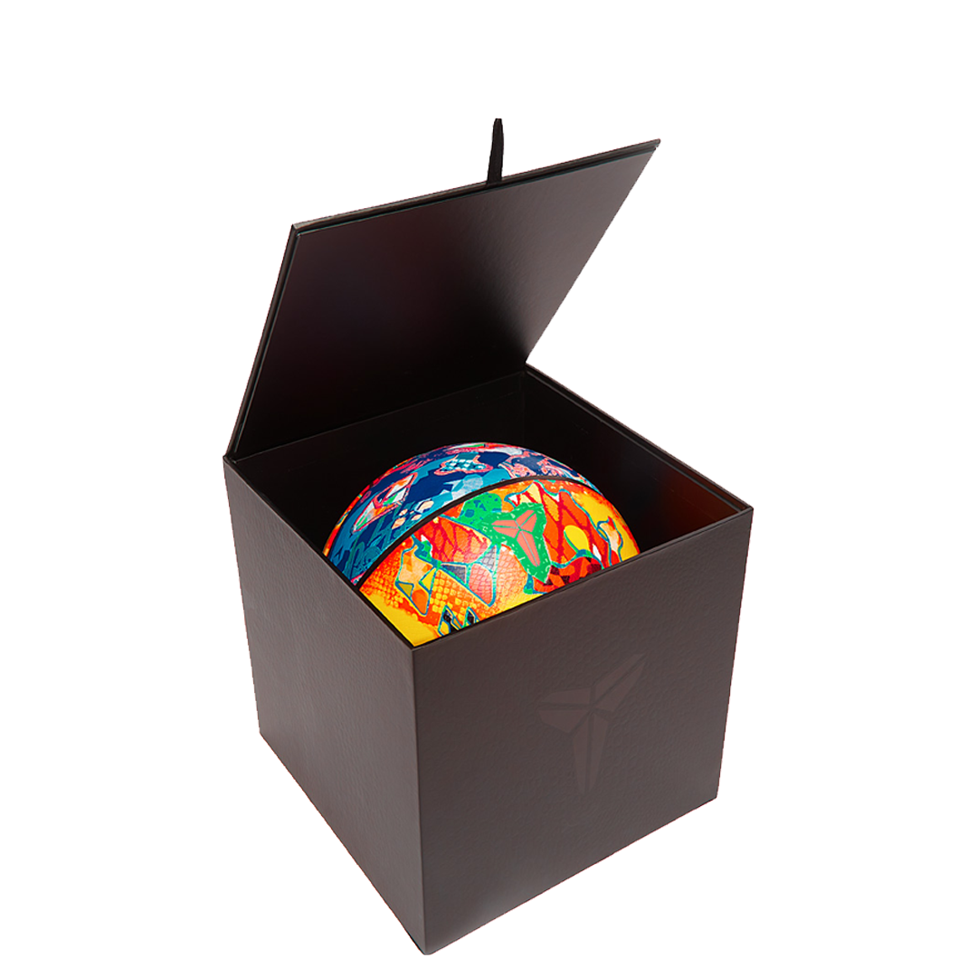 "WHAT THE KOBE" 8P KOBE BRYANT BASKETBALL
