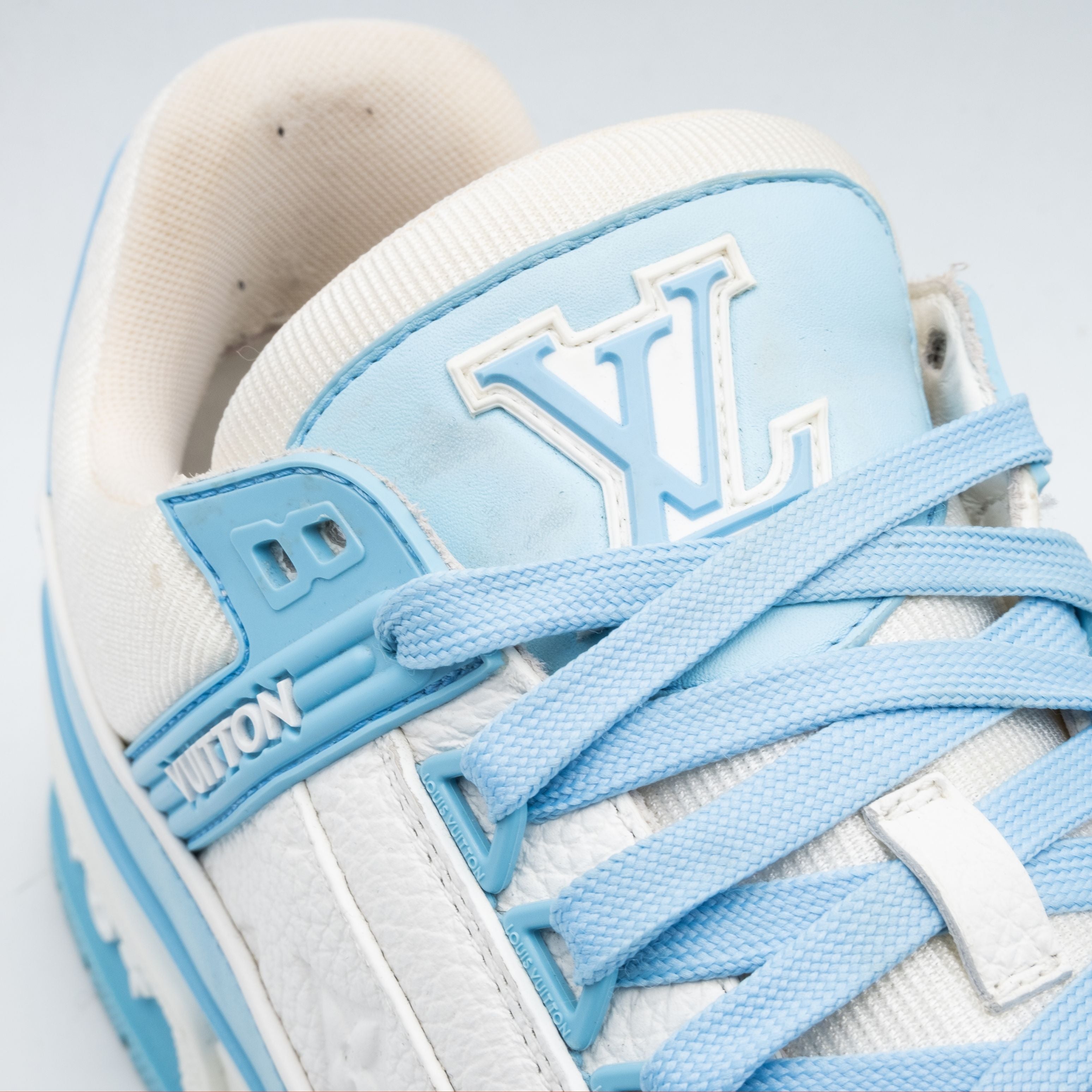 Louis Vuitton Trainer Low White Sky Blue