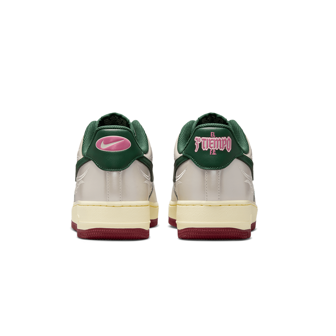 AIR FORCE 1 &