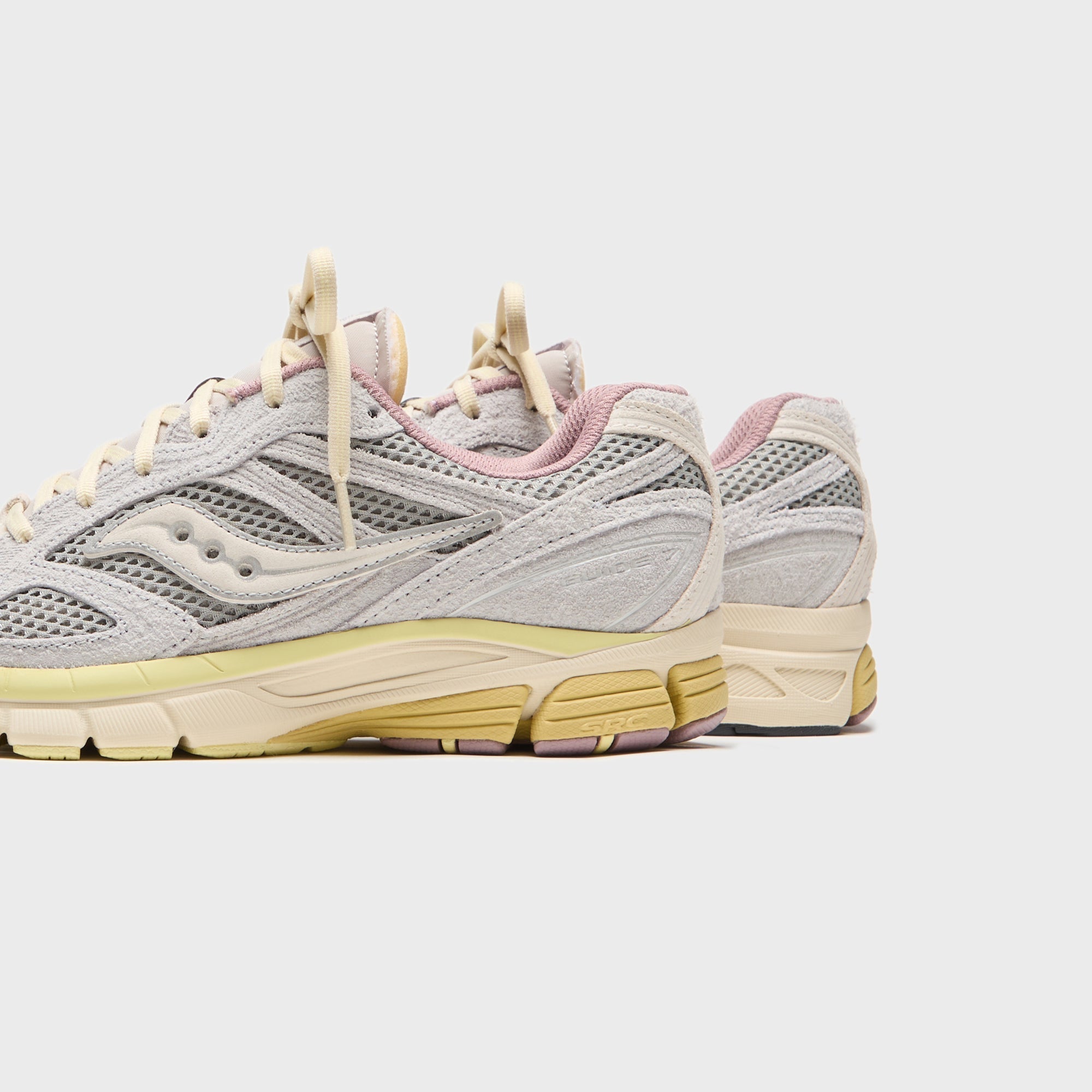 Saucony x 3Sixteen Studios Guide v7.3s - Graphite