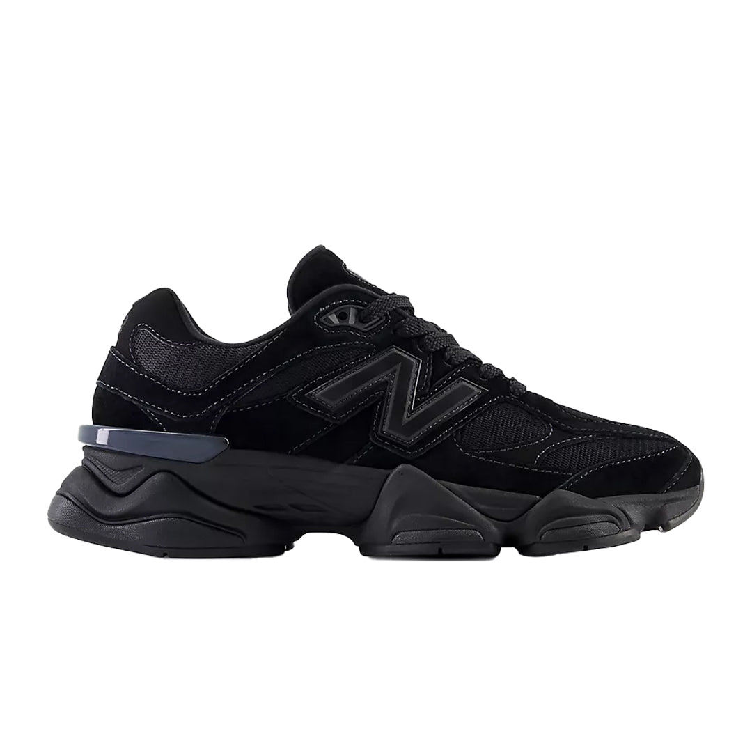 9060 TRIPLE BLACK