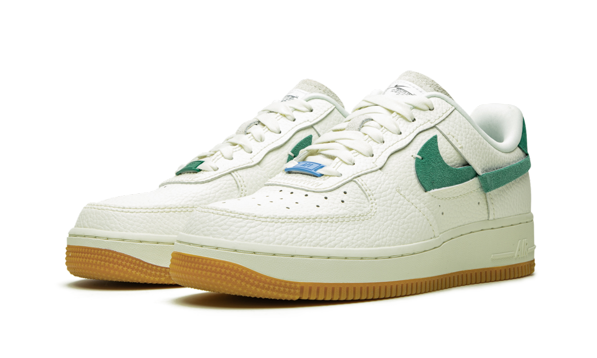 AIR FORCE 1 &