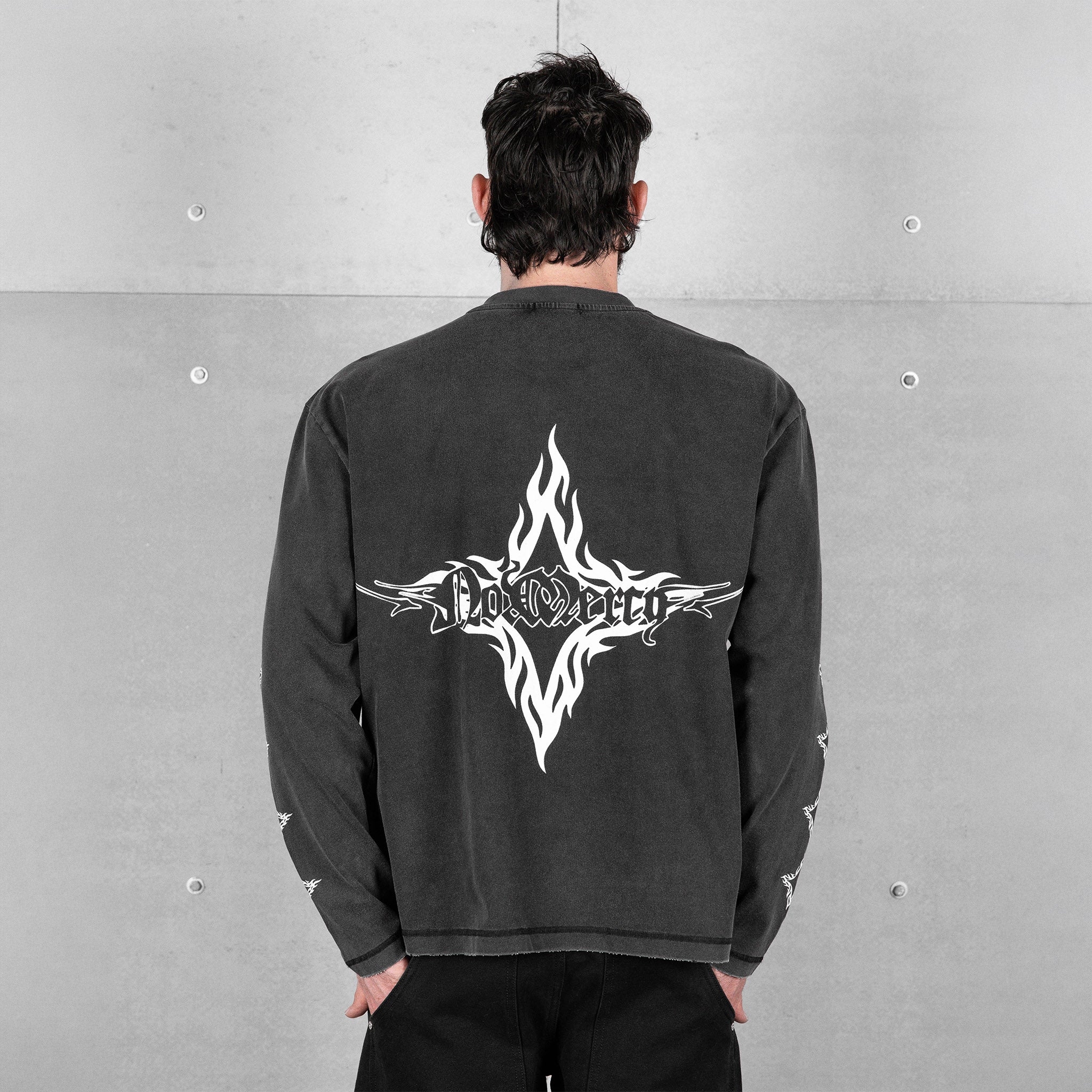 Commons No Mercy Star Long Sleeve Tee Vintage Black