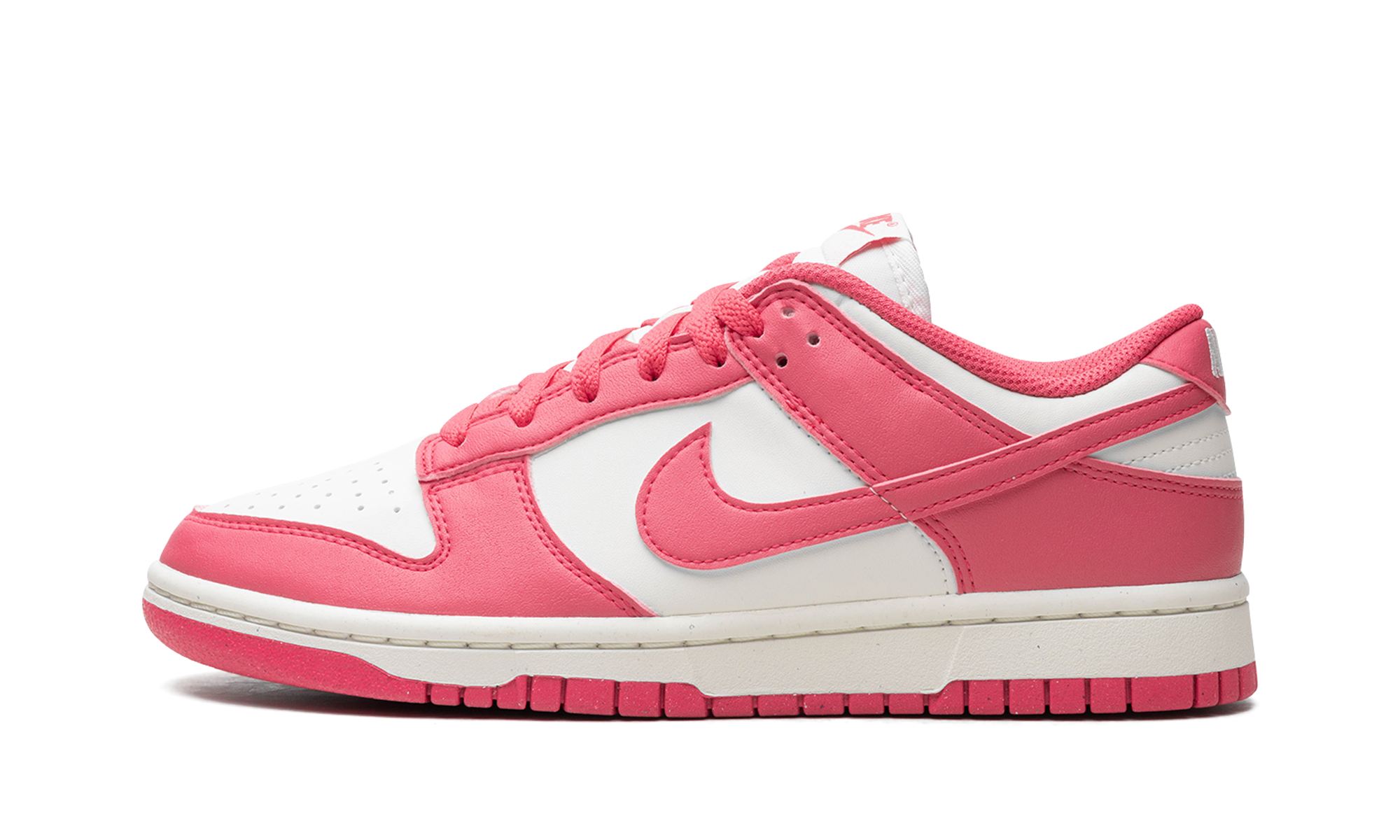 Nike Dunk Low. WMNS "Pink" DD1873-600