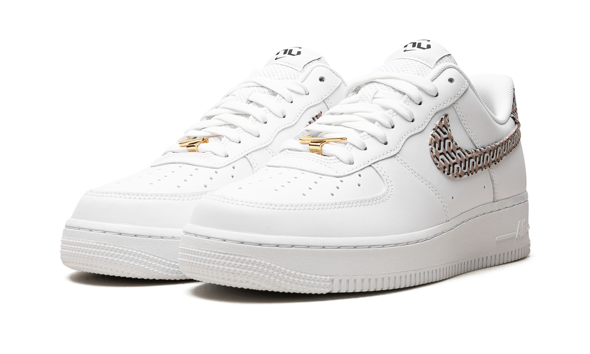 AIR FORCE 1 LO WMNS "United In Victory - White" DZ2709 100