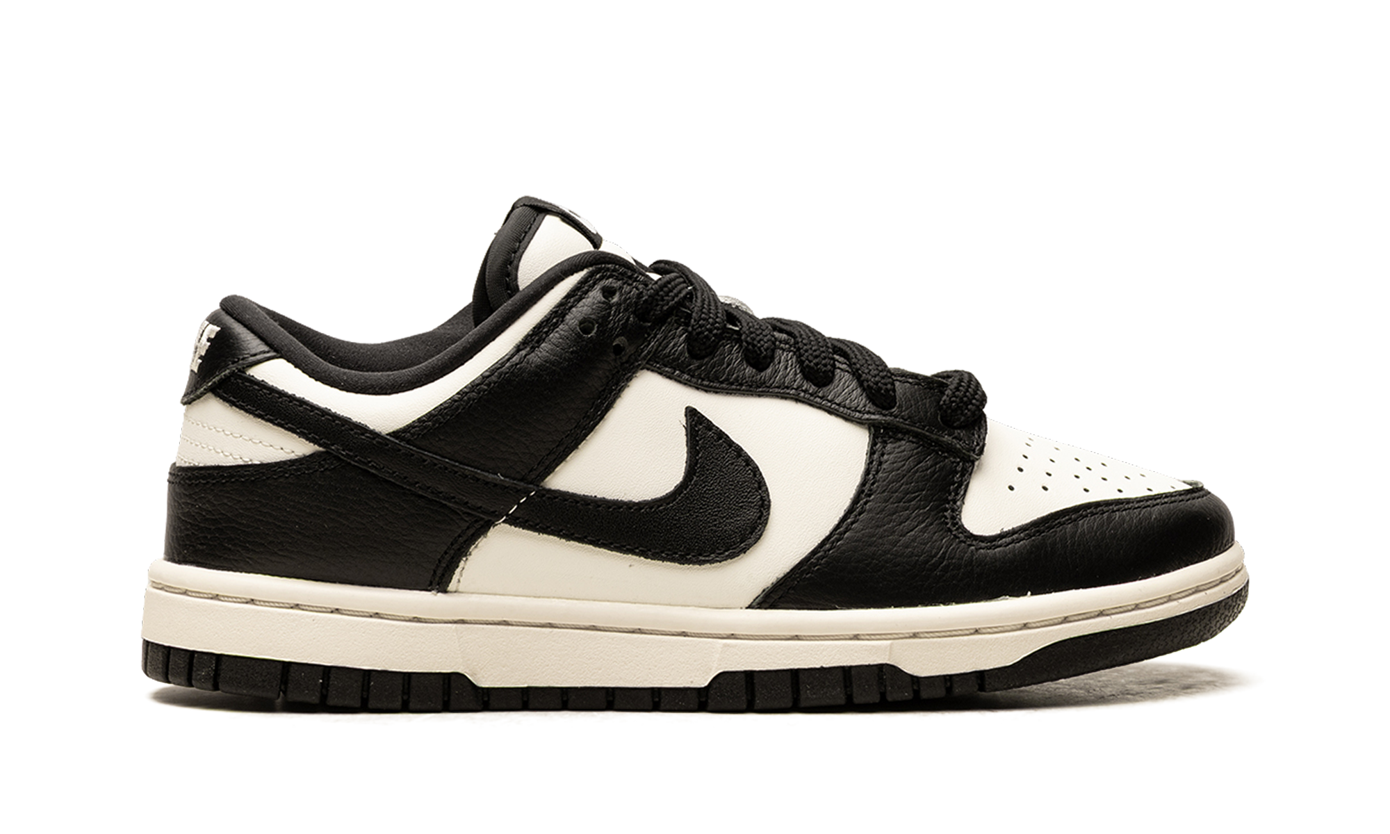 Dunk Low SE WMNS "Cherry Charms - Panda" HQ7487 100