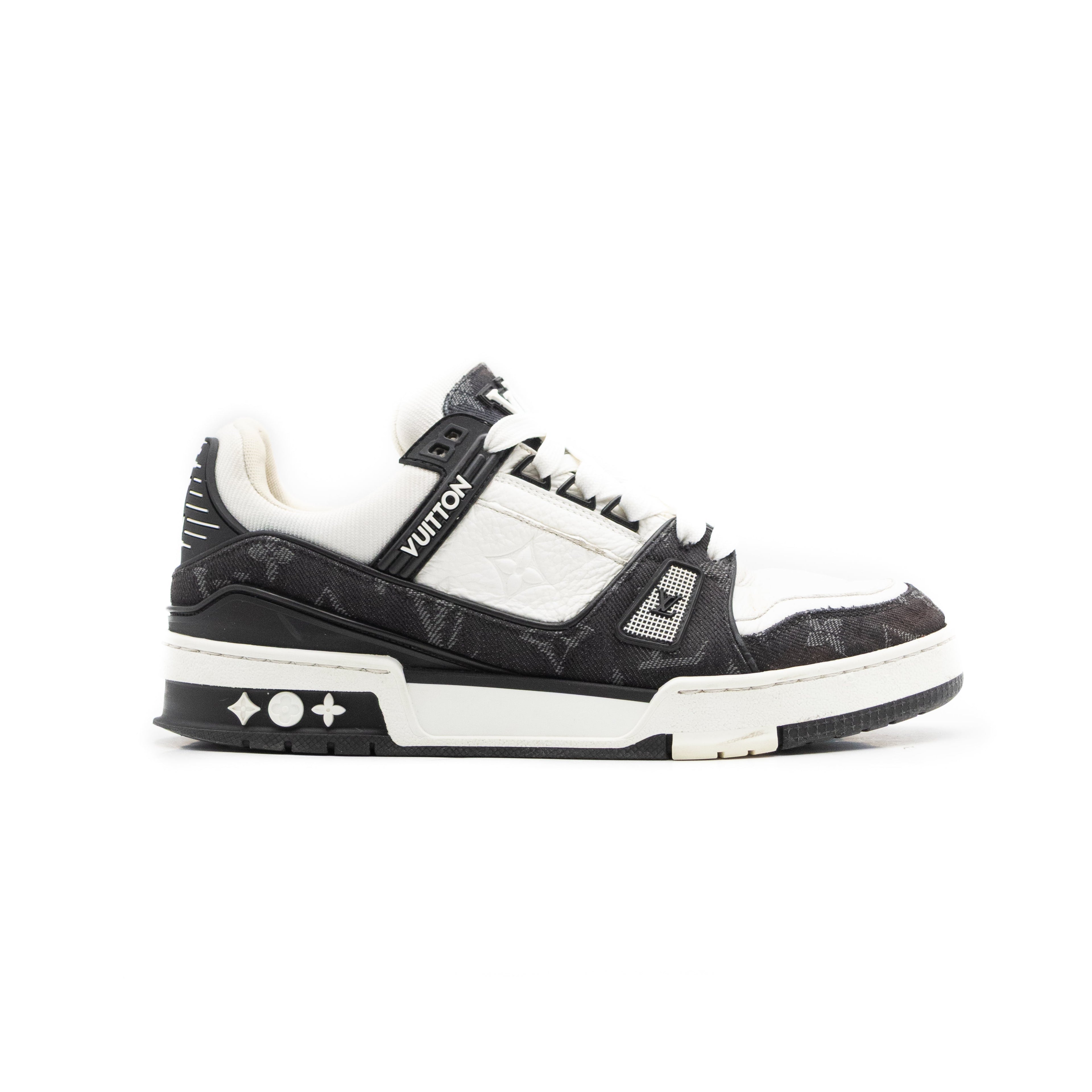 Louis Vuitton Trainer White Black White