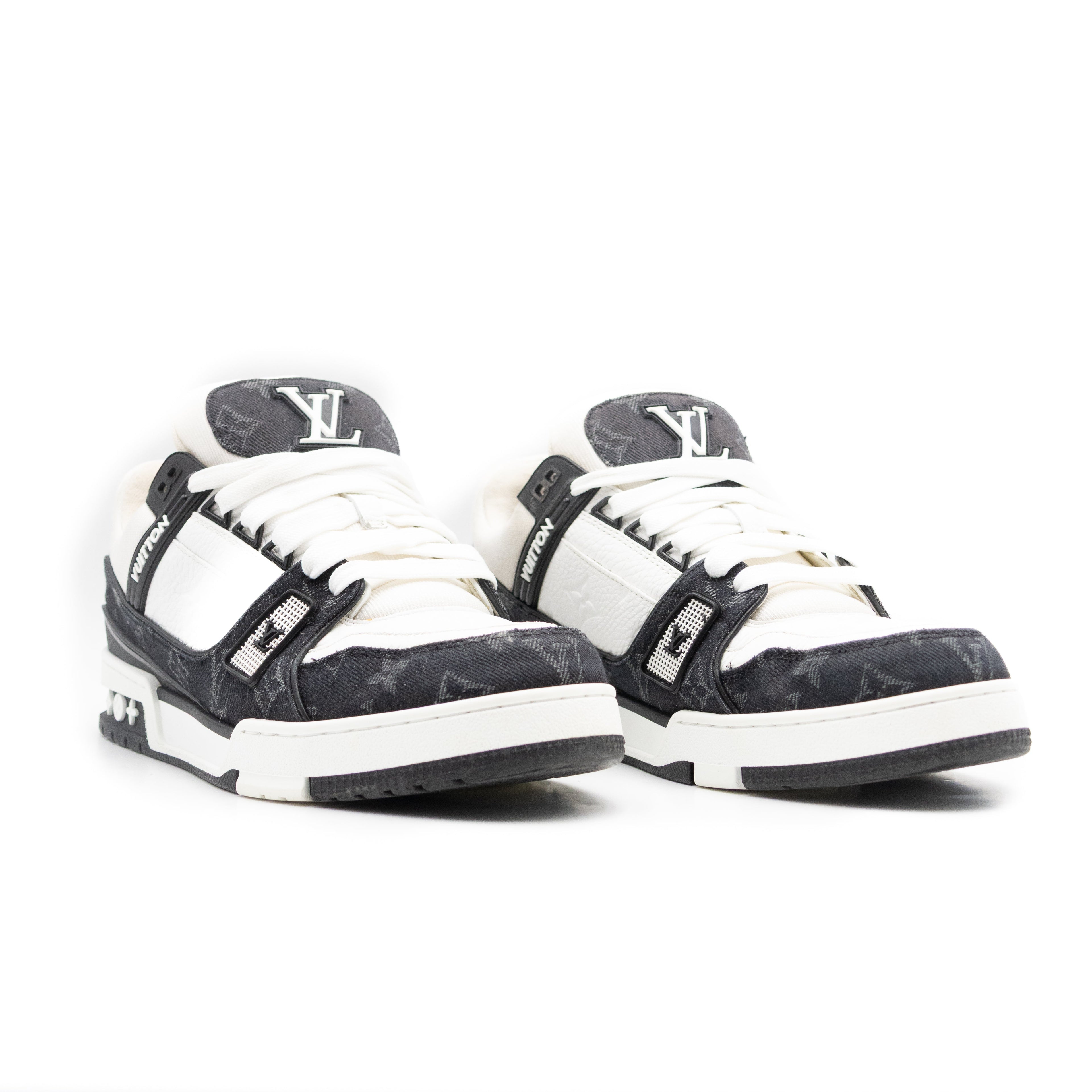 Louis Vuitton Trainer White Black White