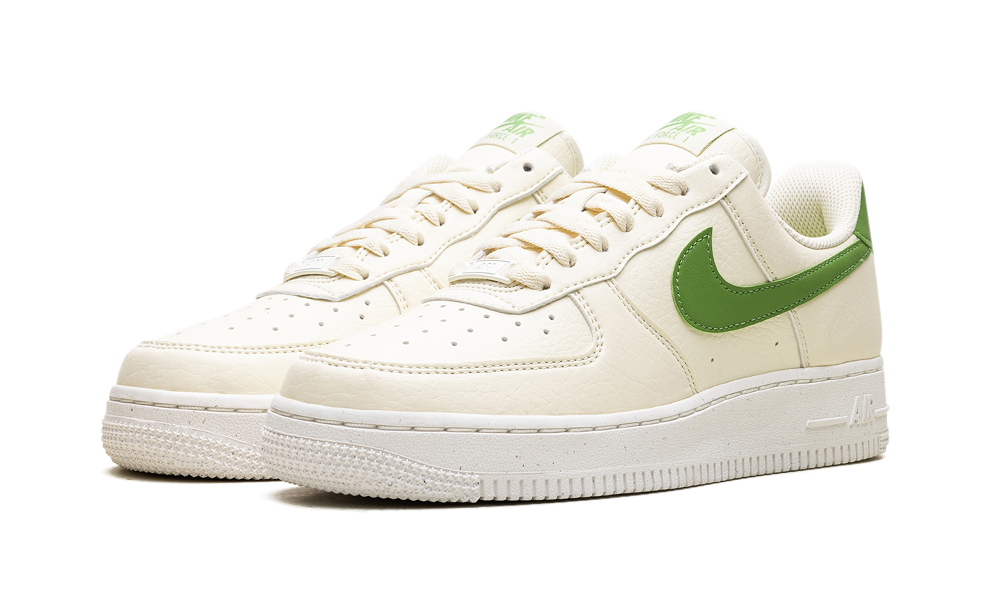 NIKE AIR FORCE 1 &