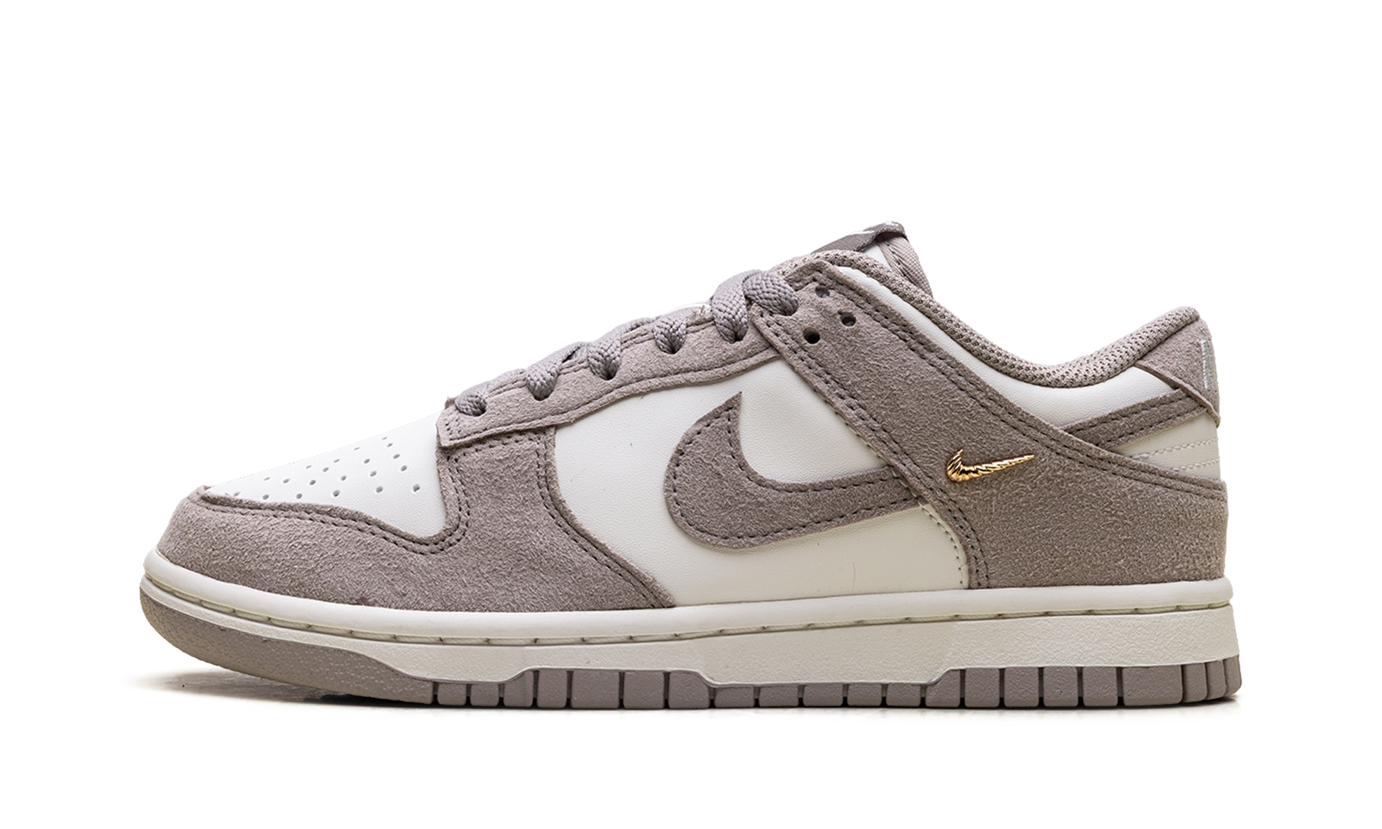 Dunk Low WMNS "Malt Gold Mini Swoosh" IB4417 105