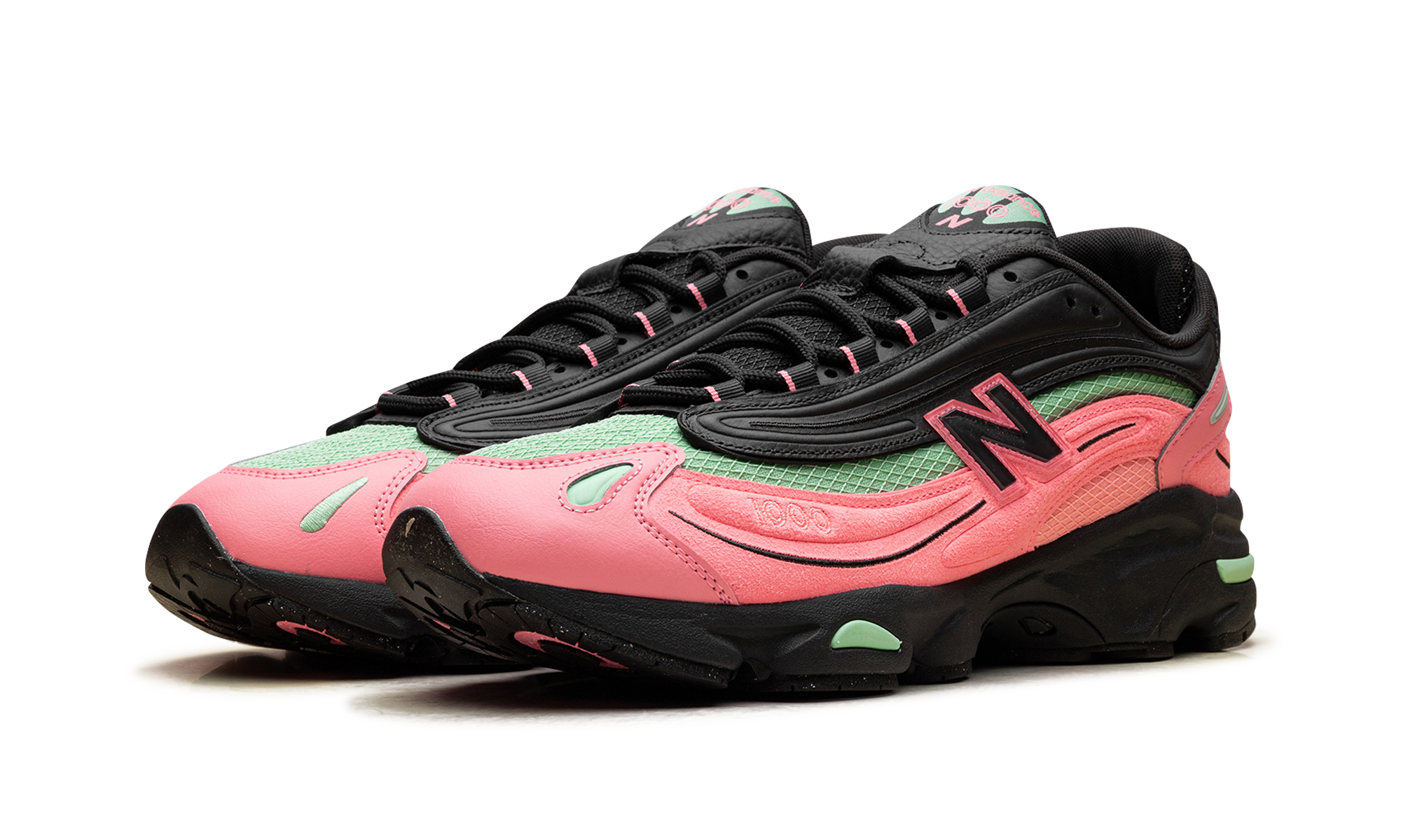 1000 "Black / Pink - Footlocker Exclusive" M1000FDM