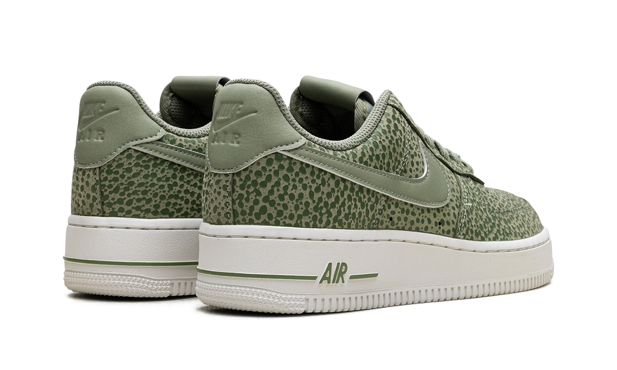 AIR FORCE 1 &