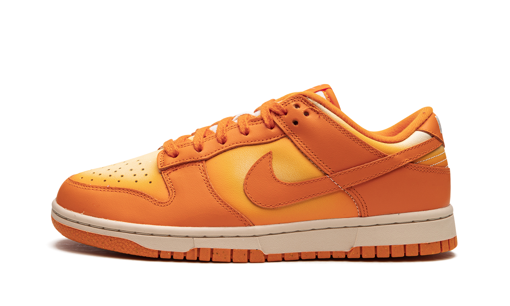 DUNK LO MNS WMNS "Magma Orange" DX2953 800