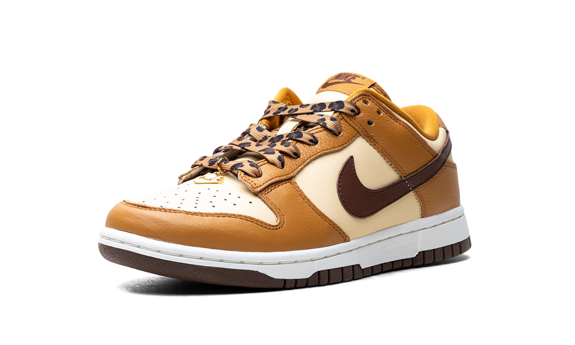 Dunk Low SE WMNS "Cherry Charms - Desert Ochre" HQ7487 700