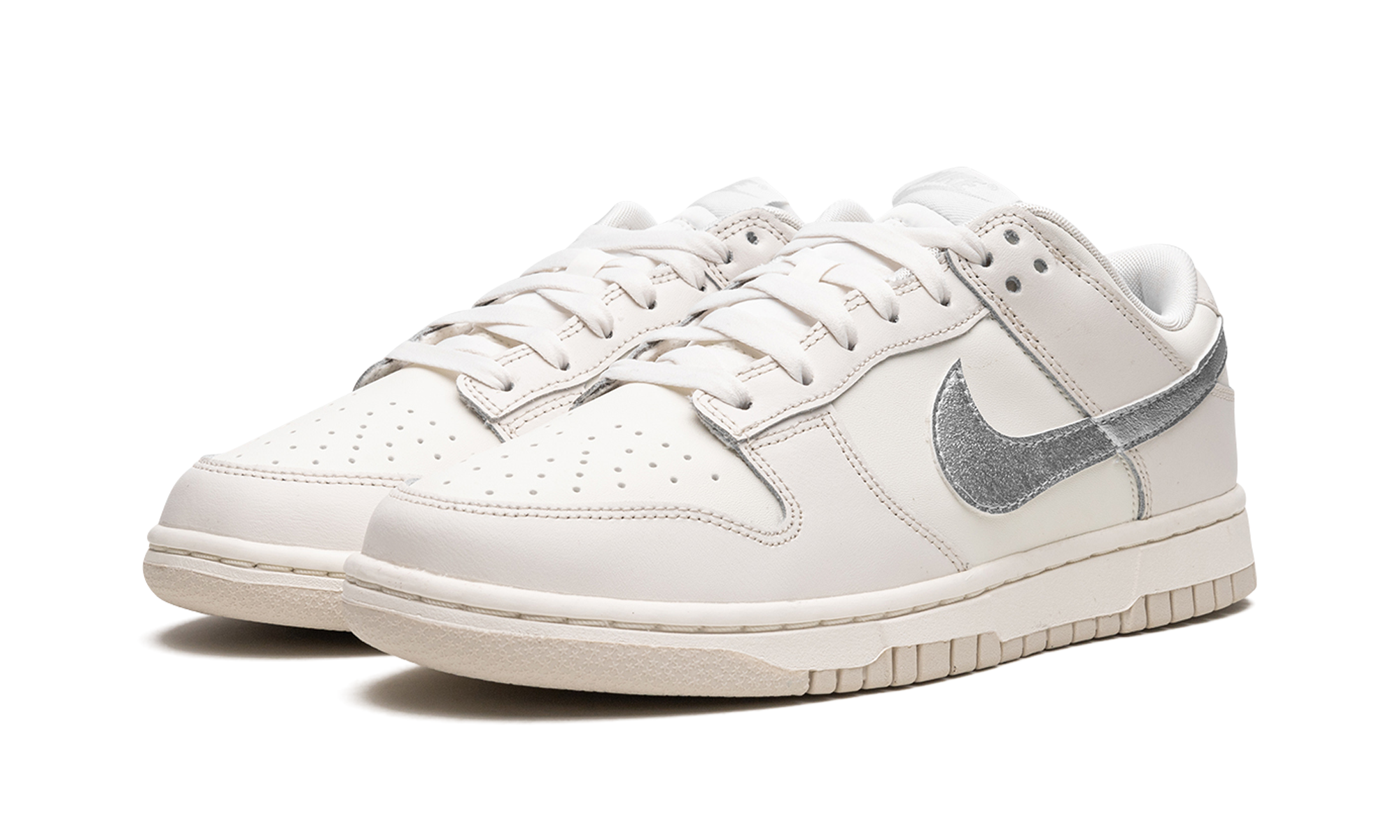 DUNK LO ESS TREND MNS WMNS "Sail / Oxygen Purple" DX5930 100