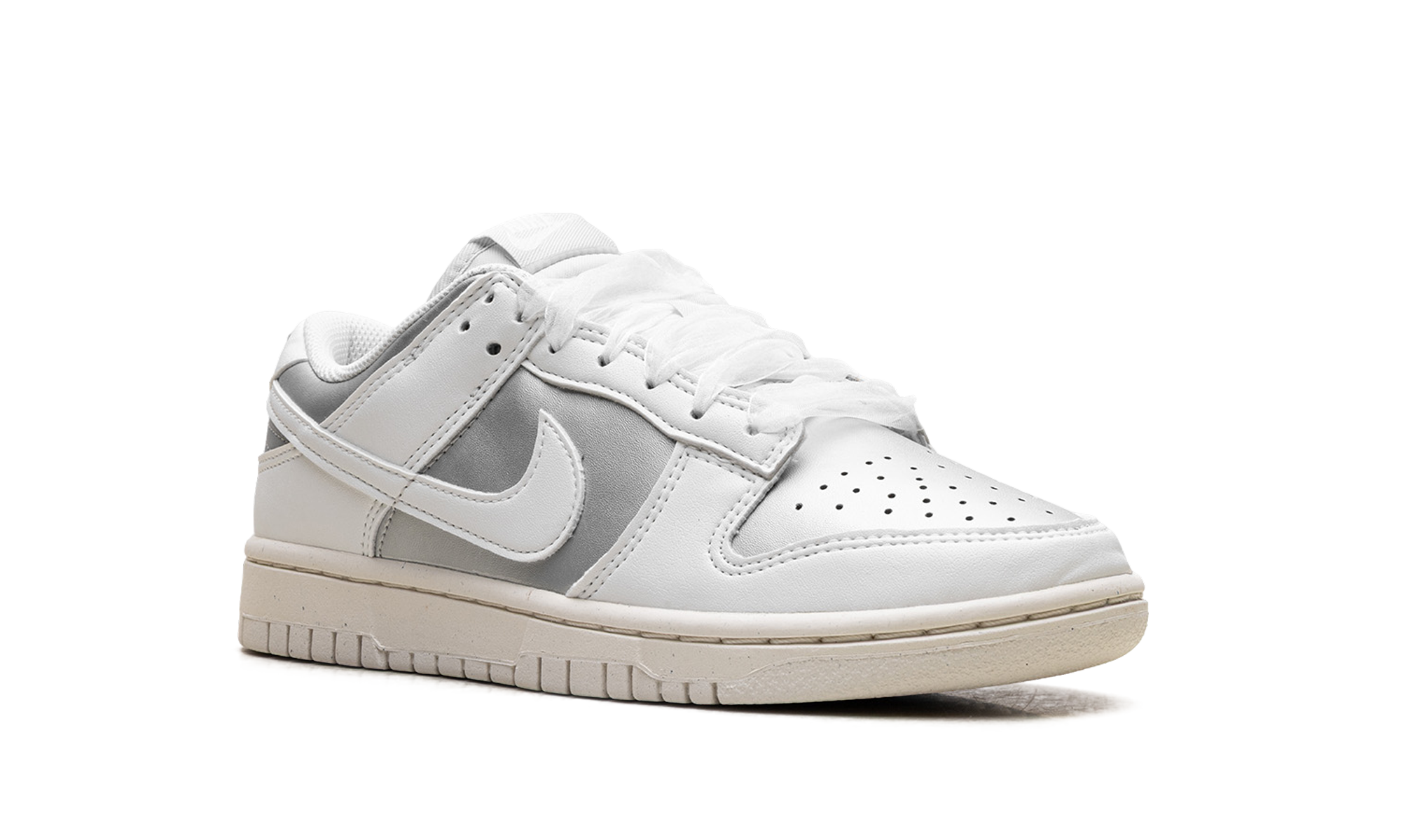 Dunk Low Next Nature WMNS "Sheer Lace Pack - Metallic Platinum" IB7311 001