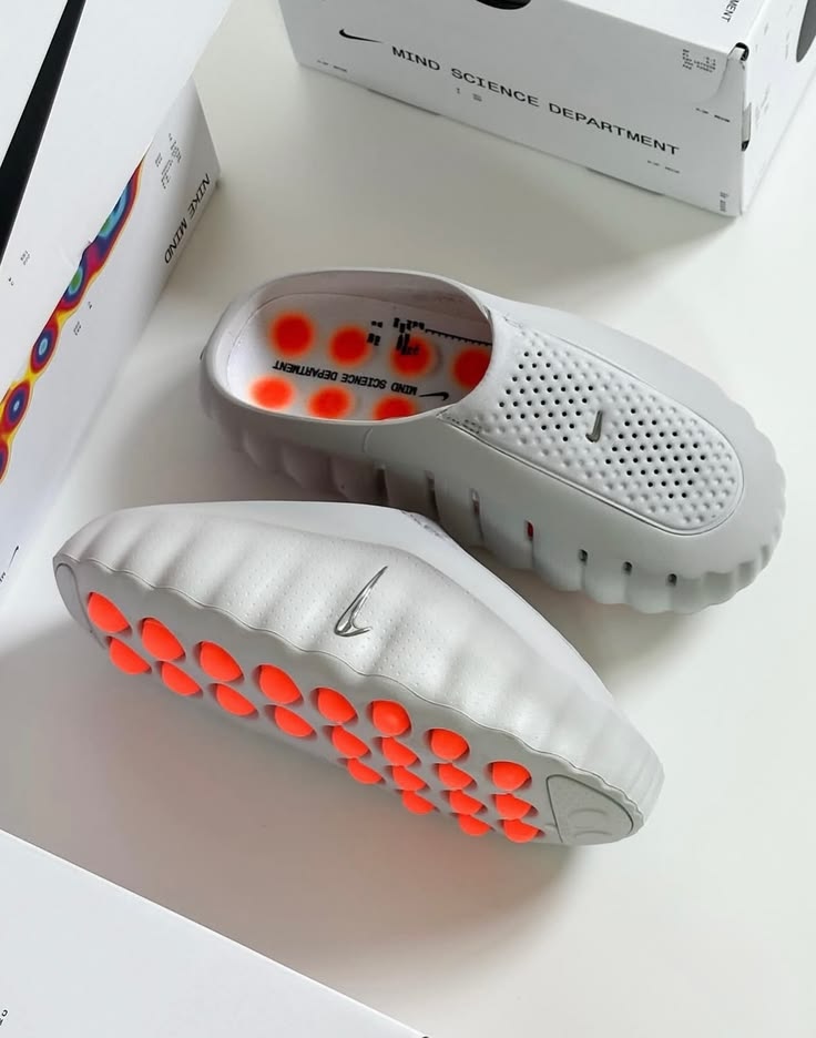 NIKE MIND