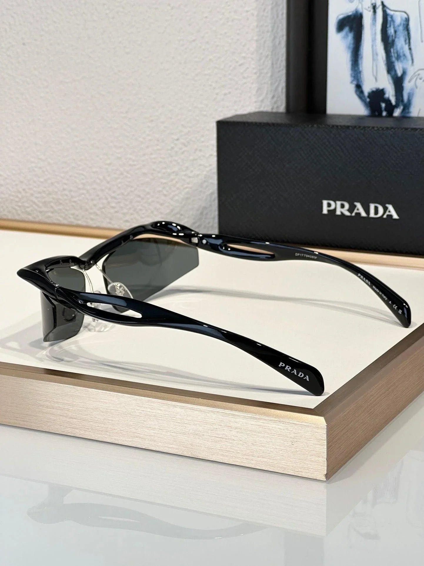 PRADA PR A25S (1AB5S0)- BLACK-PEACH-GREEN | SUNGLASSES Unisex  🟥