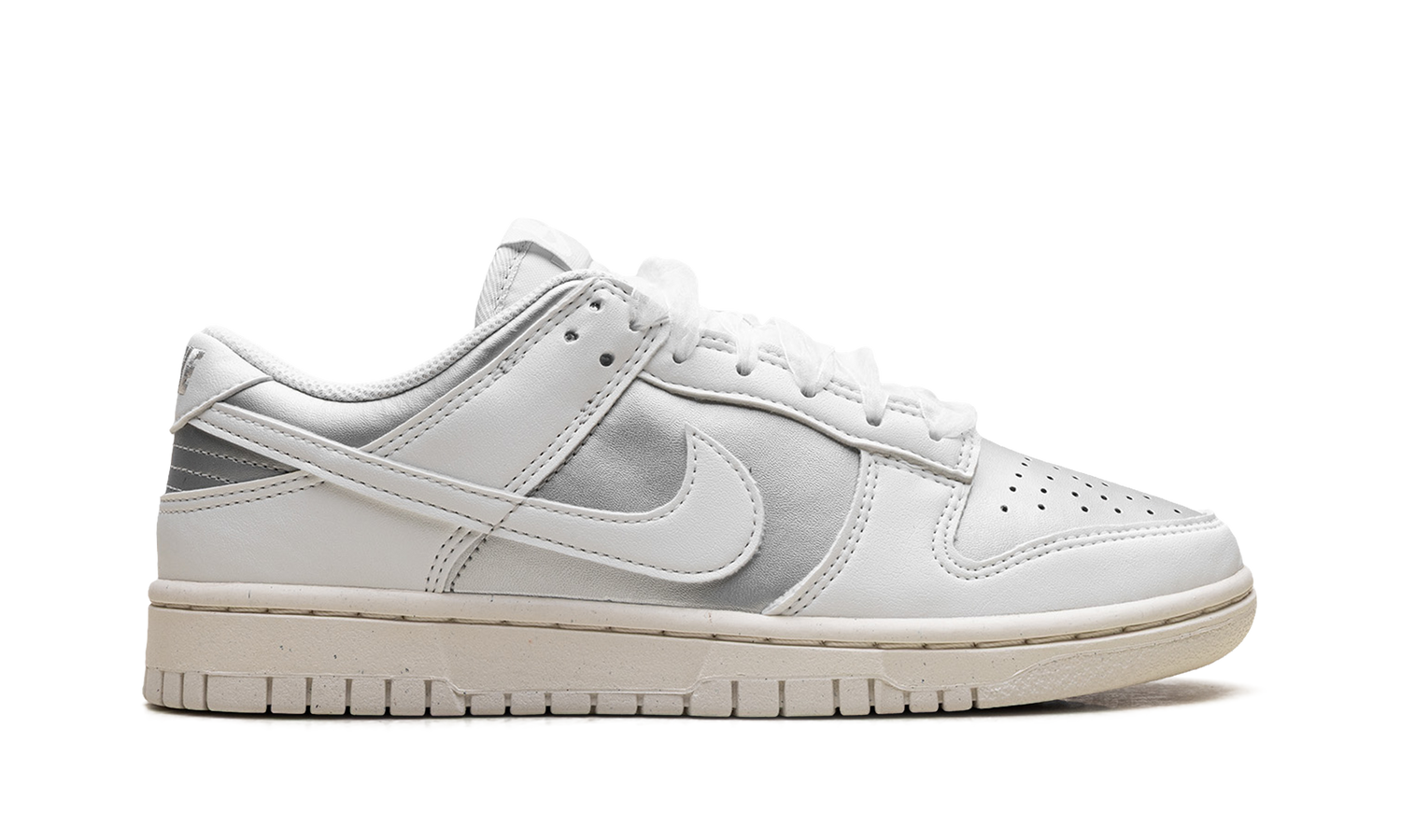 Dunk Low Next Nature WMNS "Sheer Lace Pack - Metallic Platinum" IB7311 001