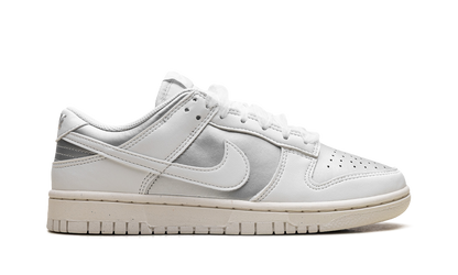 Dunk Low Next Nature WMNS "Sheer Lace Pack - Metallic Platinum" IB7311 001
