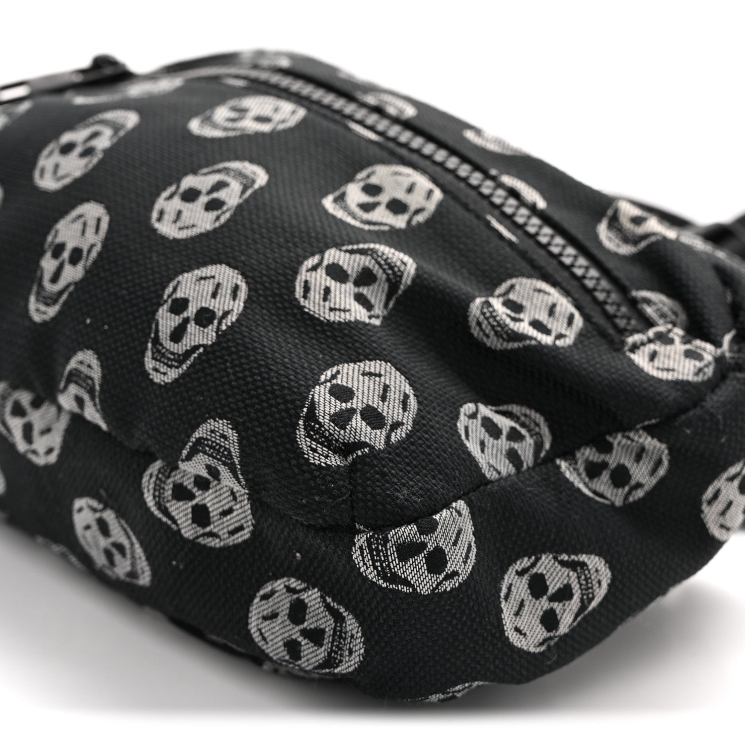 Jacquard Skull Belt Bag Black White
