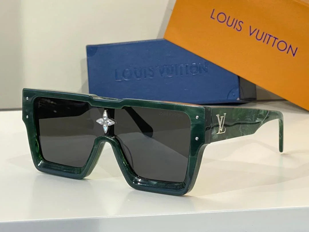 Louis Vuitton Limited Edition CYCLONE  Sunglasses ✨