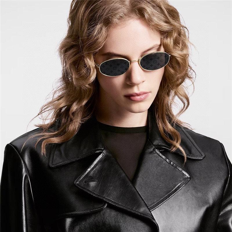 Louis Vuitton LV Bright Oval Z2428U Sunglasses  ✨