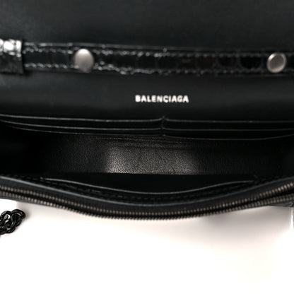 Shiny Calfskin Monochrome Crocodile Embossed Hourglass Chain Bag Black