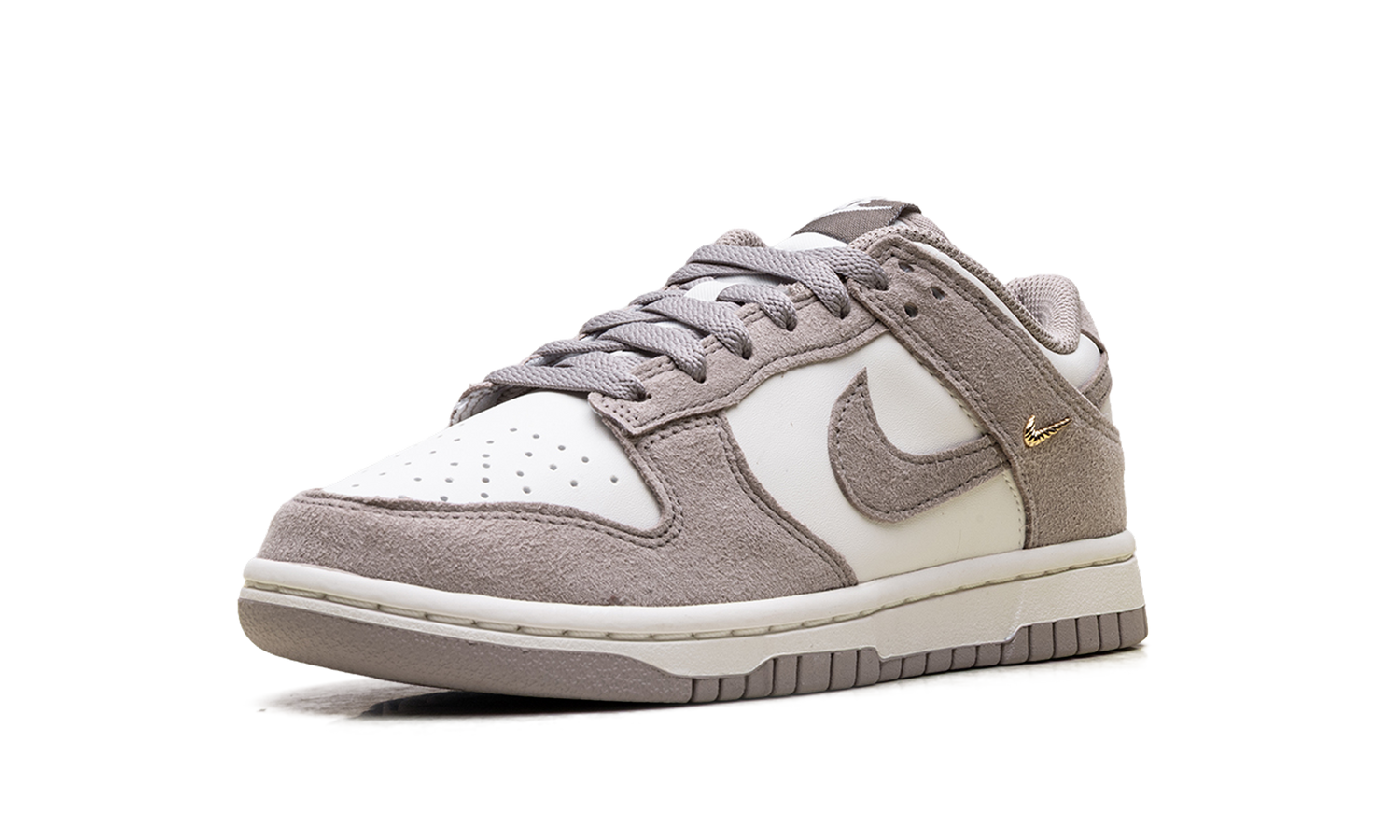 Dunk Low WMNS "Malt Gold Mini Swoosh" IB4417 105