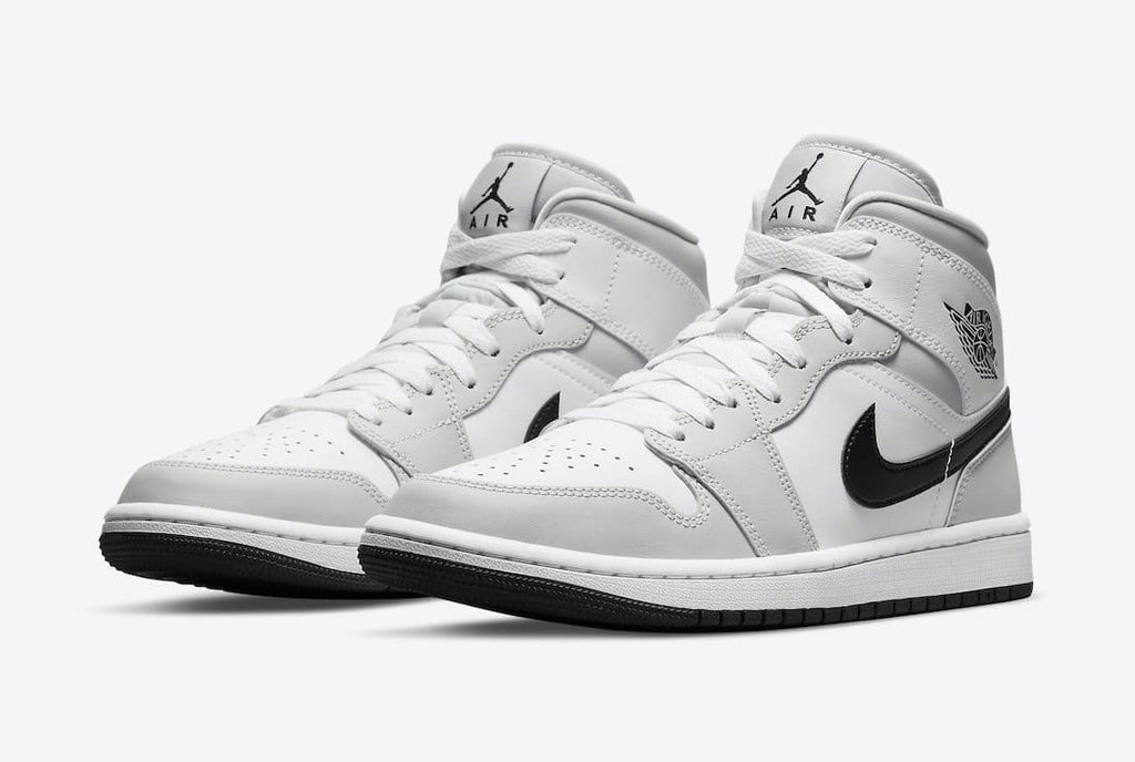 Jordan 1 Retro Mid Light Smoke Grey