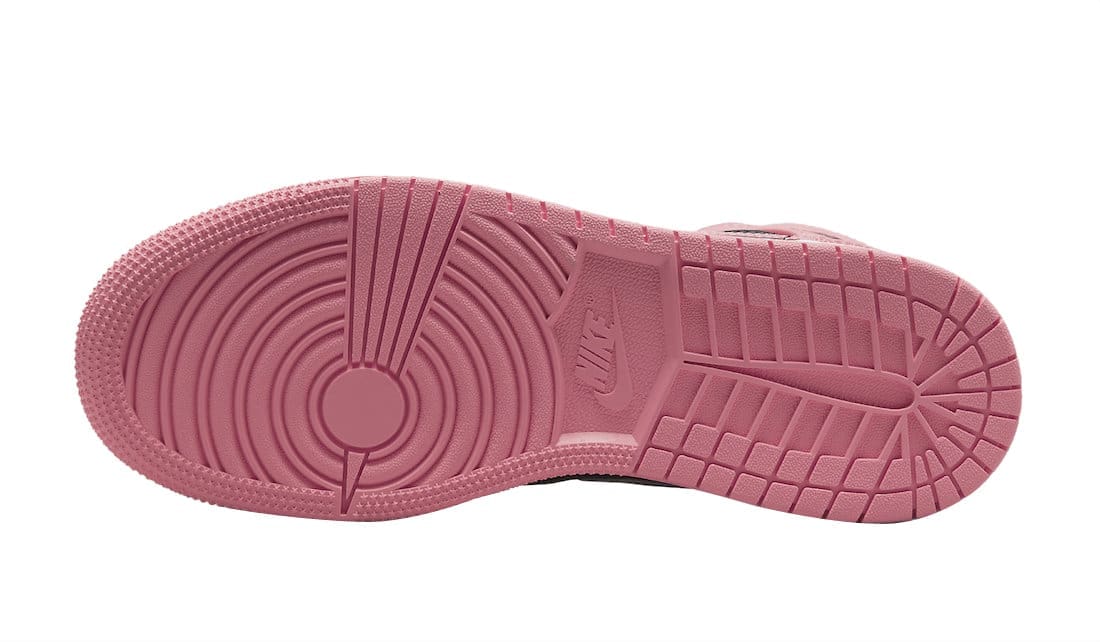 Jordan 1 Retro Mid Coral Chalk