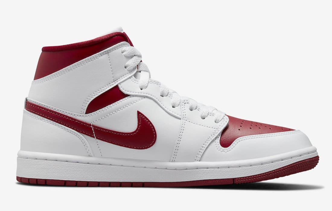 Jordan 1 Retro Mid Reverse Chicago