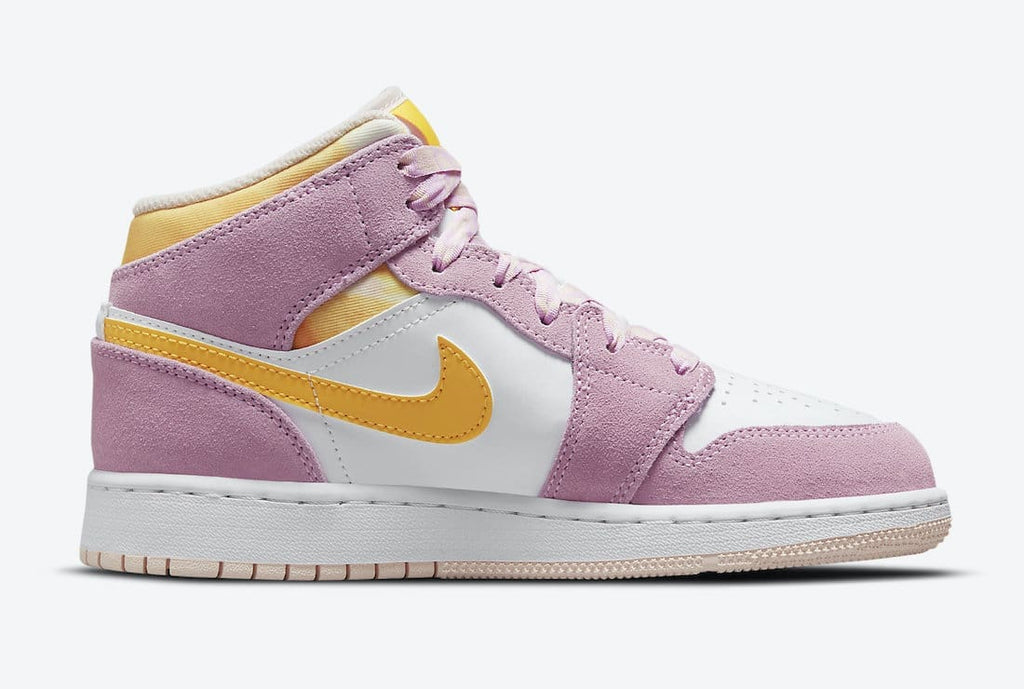 Jordan 1 Retro Mid SE Arctic Pink