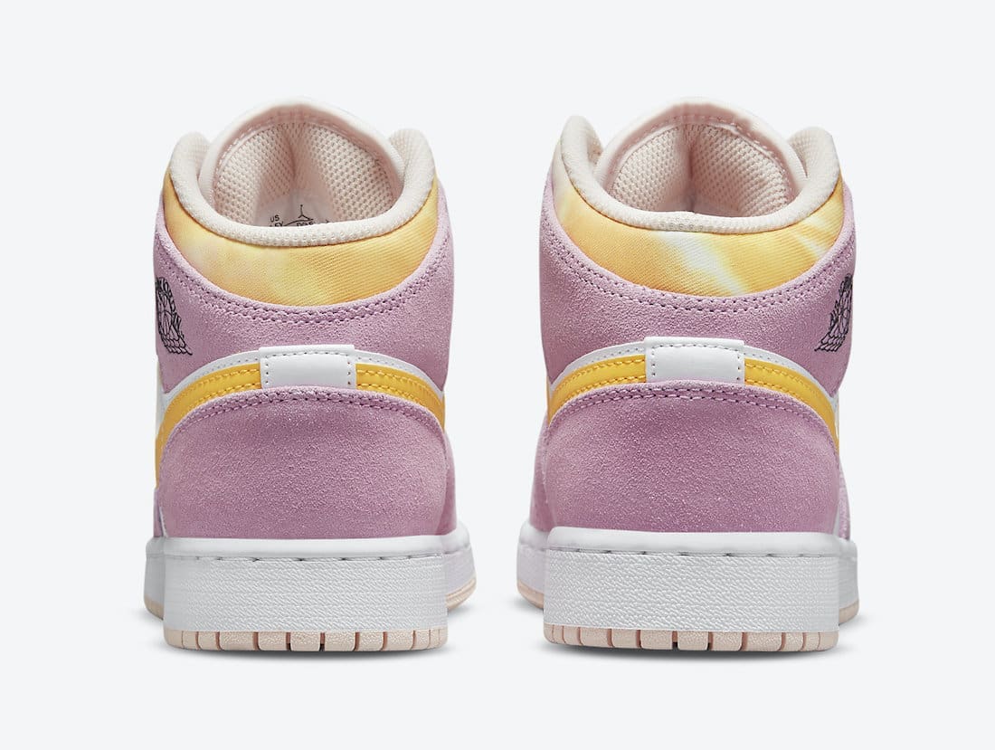 Jordan 1 Retro Mid SE Arctic Pink