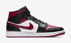Jordan 1 Retro Mid Bred Toe