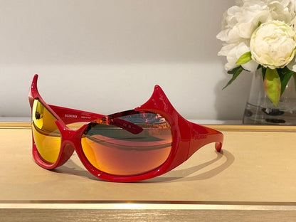 BALENCIAGA GOTHAM CAT SUNGLASSES  ✨