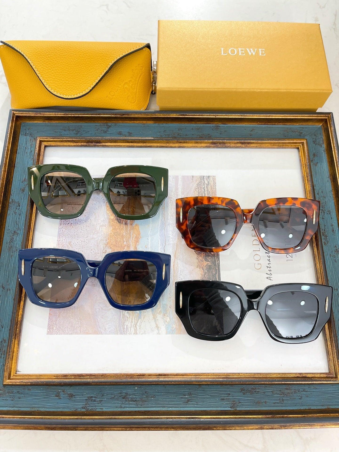 LOEWE Screen Women&
