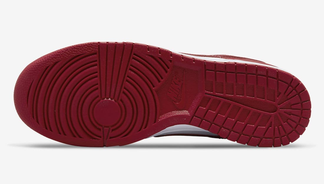 Nike SB Dunk Low Vintage WMNS Team Red
