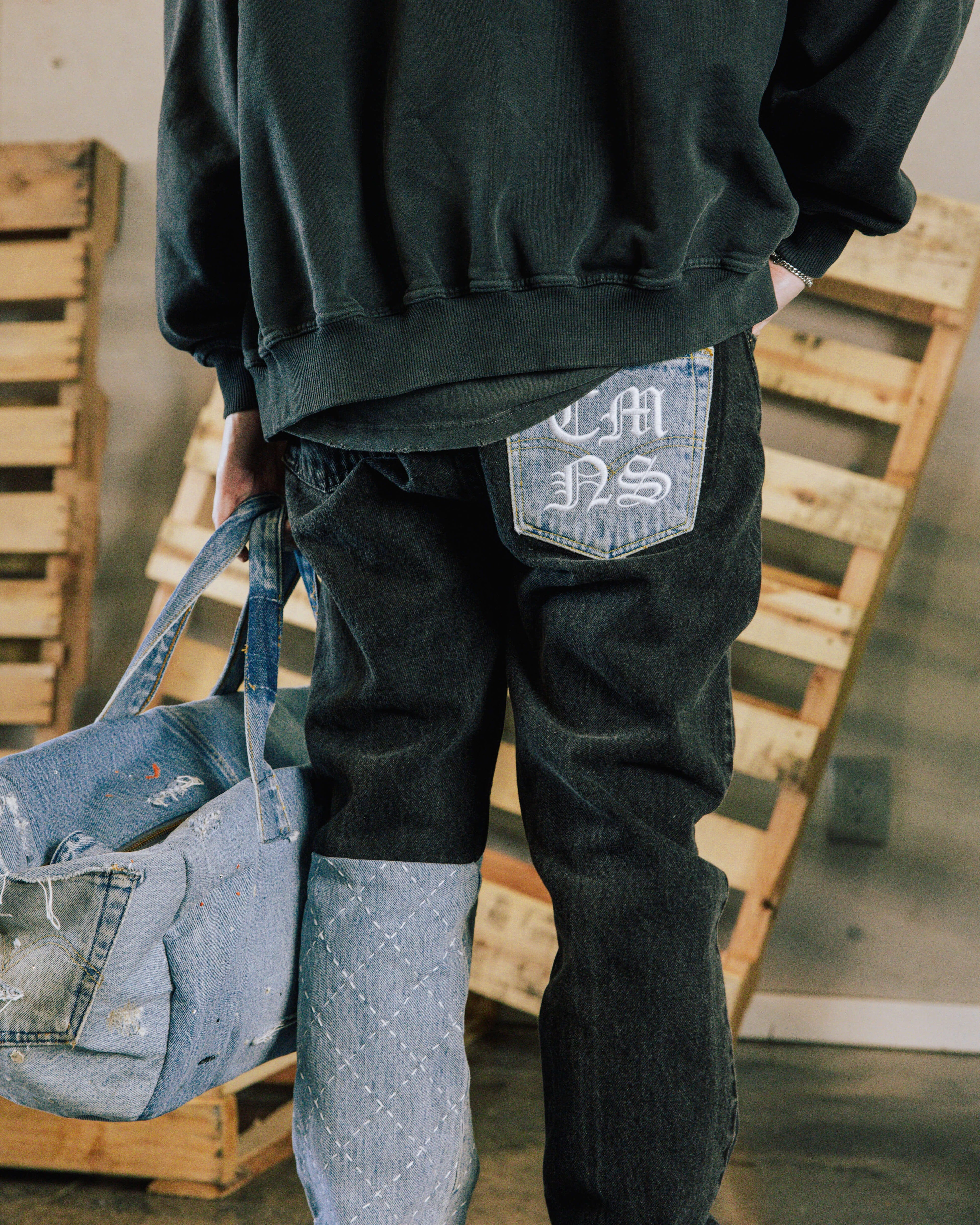 COMMONS REVERSE LEG HAND STITCHED DENIM BLACK (R46)